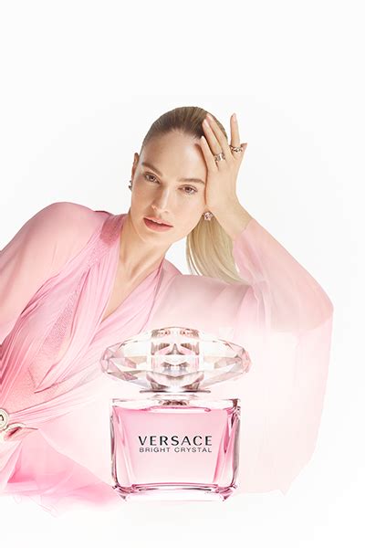 versace commercial 2018 bright crystal model|lily james Versace commercial.